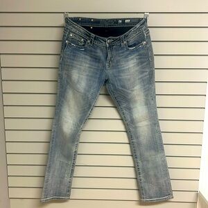 Miss Me Jeans Midrise easy straight